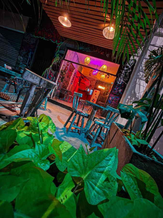 Urban Hostal Bar Bucaramanga Buitenkant foto