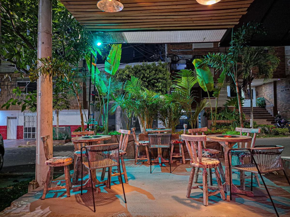 Urban Hostal Bar Bucaramanga Buitenkant foto