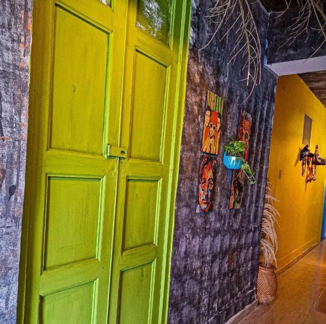 Urban Hostal Bar Bucaramanga Buitenkant foto